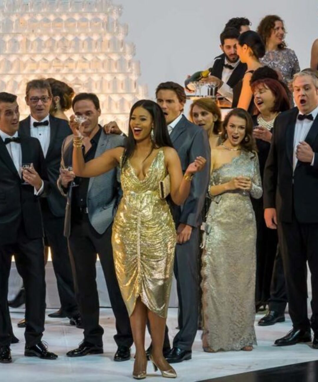   „Traviata” w cyklu “Wieczór z operą” w KinoGram